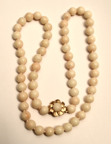 ANGELSKIN CORAL NECKLACE