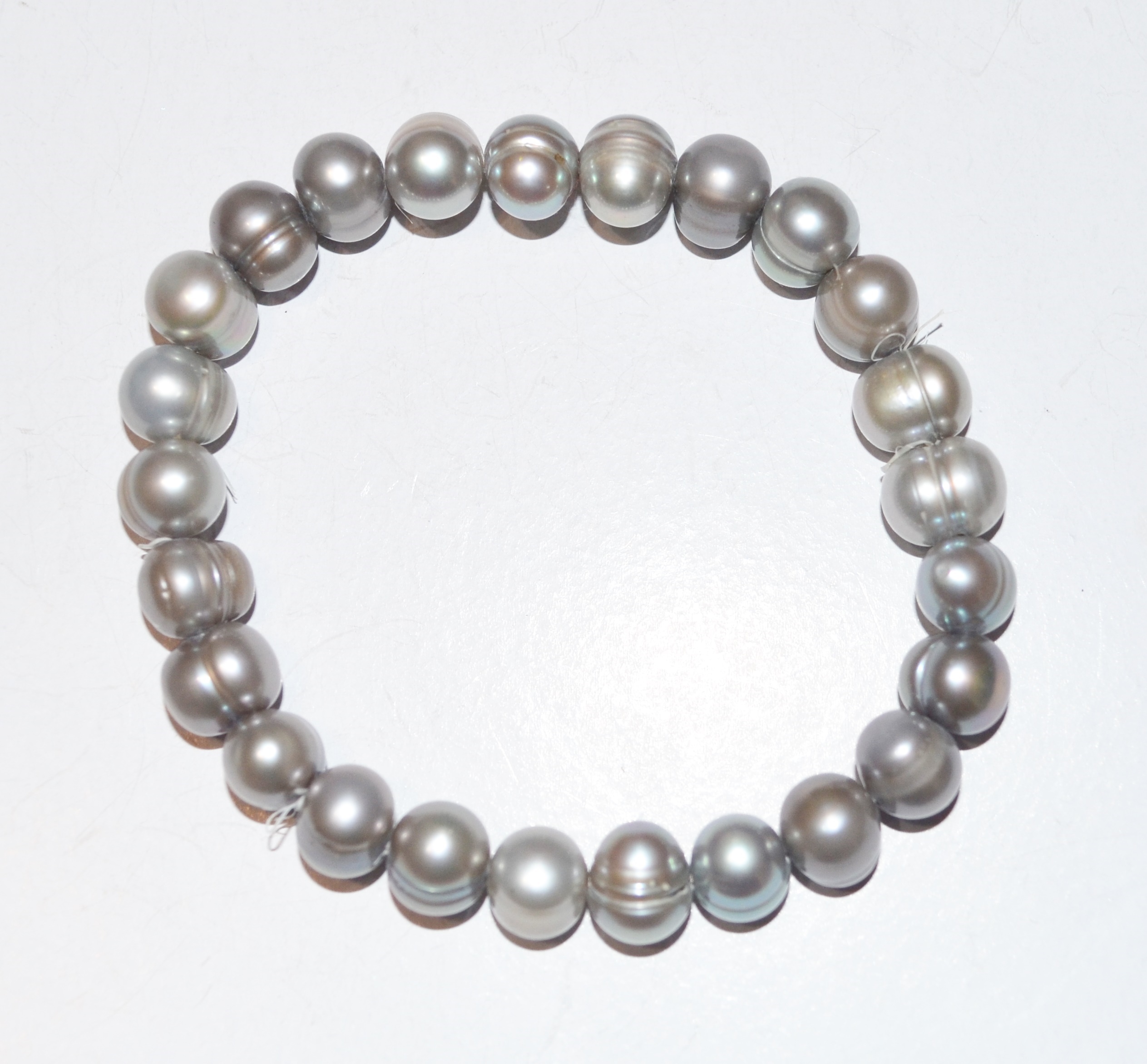 GRAY PEEARL BRACELET